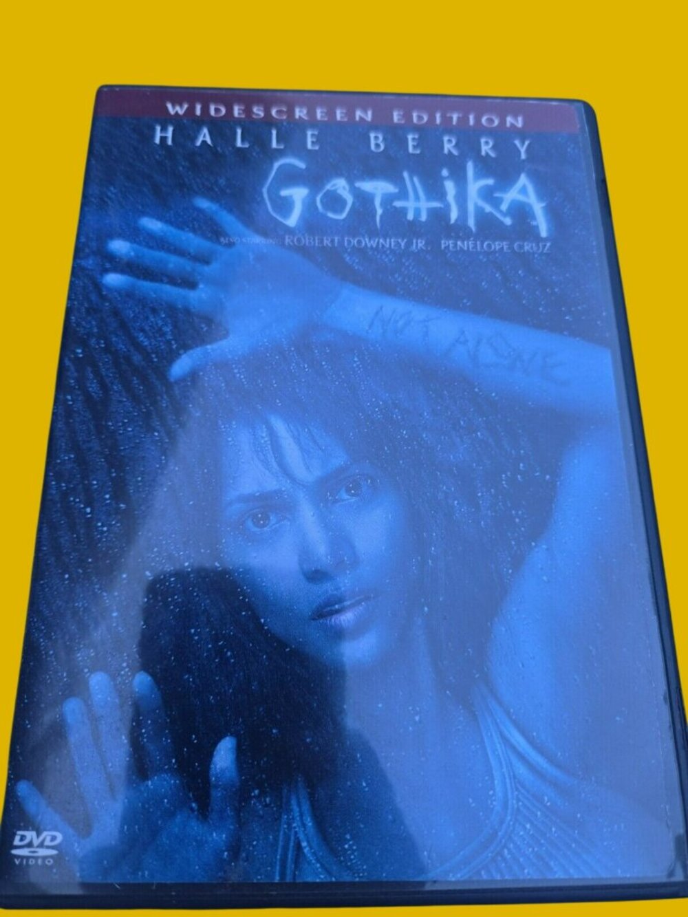 Gothika DVD Widescreen Edition Starring Halle Berry Robert Downey Jr. & Penélope